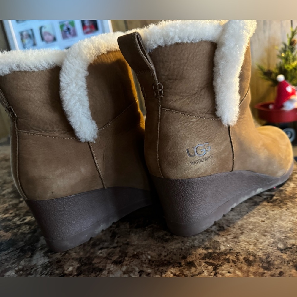 UGG DEVORAH CHESTNUT WATERPROOF - Picture 3 of 6
